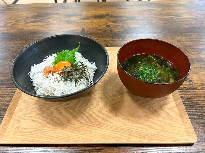 しらす丼
